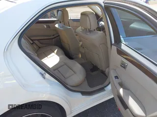 2012 Mercedes-Benz E-Class E 350 Luxury with VIN WDDHF8JB4CA651569, listed as a IAAI auction lot 41769849 with 150,074 mi miles. Bid and sale history available at carsss.com. Image 8.