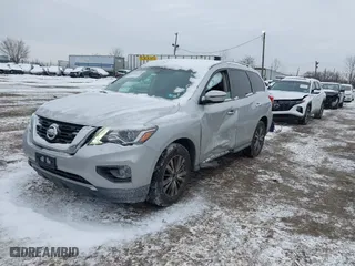 2017 Nissan Pathfinder SV with VIN 5N1DR2MN2HC687013, listed as a IAAI auction lot 41362733 with 129,832 mi miles. Bid and sale history available at carsss.com. Image 17.