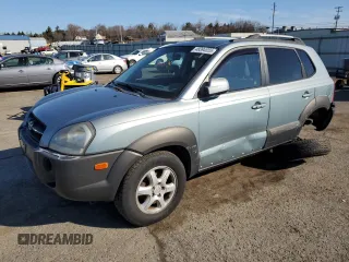 2005 Hyundai Tucson GLS with VIN KM8JN72D05U088610, listed as a Copart auction lot 48394655 with 178,122 mi miles and Salvage Title. Bid and sale history available at carsss.com. Image 1.