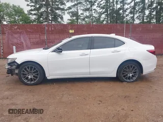 2015 Acura TLX V6 Tech with VIN 19UUB2F55FA024728, listed as a IAAI auction lot 41933939 with 185,413 mi miles. Bid and sale history available at carsss.com. Image 14.