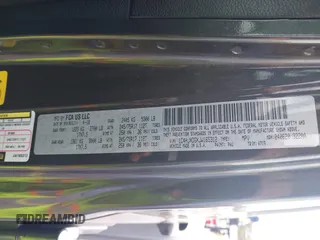 2018 Jeep Wrangler Unlimited Sport S z VIN 1C4HJXDGXJW165312, wystawiony jako IAAI lot #42095590 z przebiegiem 90 598 mil mil oraz . Historia ofert i sprzedaży dostępna na DreamBid. Obrazek 9.