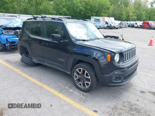2017 Jeep Renegade Latitude z VIN ZACCJBBB8HPF62917, wystawiony jako IAAI lot #42247633 z przebiegiem 152 265 mil mil oraz . Historia ofert i sprzedaży dostępna na DreamBid. Obrazek 1.
