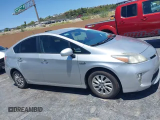2014 Toyota Prius with VIN JTDKN3DP1E3051337, listed as a IAAI auction lot 42526207 with 306,478 mi miles and . Bid and sale history available at DreamBid. Image 13.