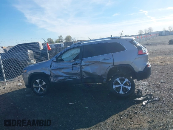 2020 Jeep Cherokee Limited with VIN 1C4PJMDX5LD624643, listed as a IAAI auction lot 41850663 with 89,947 mi miles and . Bid and sale history available at DreamBid. Image 14.