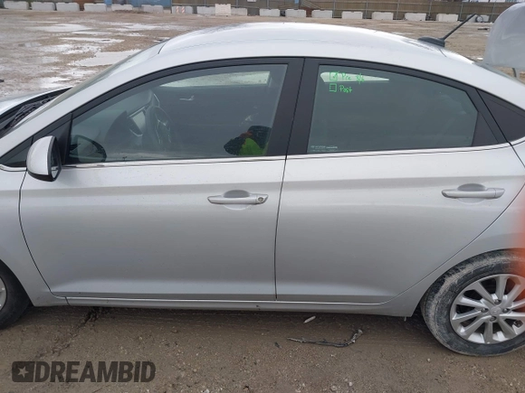 2022 Hyundai Accent SE with VIN 3KPC24A62NE173633, listed as a IAAI auction lot 39031071 with 49,089 mi miles and . Bid and sale history available at carsss.com. Image 14.