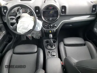 2018 MINI Countryman Cooper S E with VIN WMZYU7C4XJ3E56699, listed as a Copart auction lot 68438574 with 26,120 mi miles and Salvage Title. Bid and sale history available at carsss.com. Image 8.