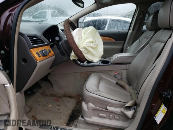 2012 Lincoln MKX with VIN 2LMDJ6JK2CBL18934, listed as a Copart auction lot 86806504 with 83,228 mi miles and Salvage Title. Bid and sale history available at carsss.com. Image 7.