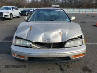 1994 Honda Accord LX with VIN 1HGCD5635RA177586, listed as a Copart auction lot 85331804 with 113,195 mi miles and Salvage Title. Bid and sale history available at carsss.com. Image 5.