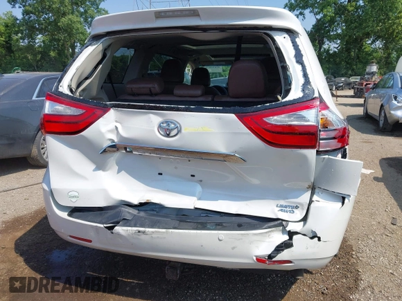 2017 Toyota Sienna XLE z VIN 5TDDZ3DC5HS150577, wystawiony jako IAAI lot #42431875 z przebiegiem 108 275 mil mil oraz . Historia ofert i sprzedaży dostępna na DreamBid. Obrazek 16.