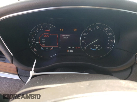 2017 Lincoln MKC Select с VIN 5LMCJ2D93HUL32378, выставлен на аукционе Copart как лот 54201715 с пробегом 96 992 миль миль и Списание • Salvage title. История ставок и продаж доступна на DreamBid. Изображение 9.