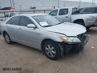 2009 Toyota Camry with VIN 4T1BE46K79U400200, listed as a IAAI auction lot 41885517 with 385,476 mi miles. Bid and sale history available at carsss.com. Image 1.