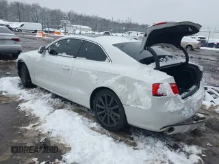 2009 Audi A5 z VIN WAUDK78T49A050911, wystawiony jako IAAI lot #41560381 z przebiegiem 87 652 mil mil oraz . Historia ofert i sprzedaży dostępna na DreamBid. Obrazek 3.