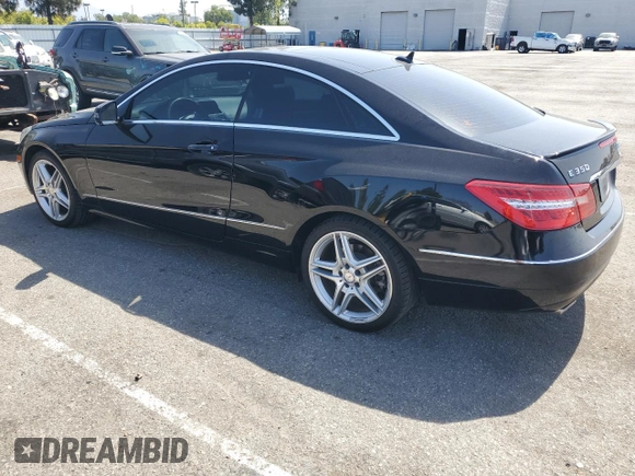 2013 Mercedes-Benz E 350 z VIN WDDKJ5KB6DF198576, wystawiony jako Copart lot #61848745 z przebiegiem 88 610 mil mil oraz Szkoda całkowita • Salvage title. Historia ofert i sprzedaży dostępna na DreamBid. Obrazek 2.