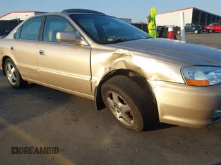2002 Acura TL with VIN 19UUA566X2A033500, listed as a IAAI auction lot 41787954 with 251,513 mi miles. Bid and sale history available at carsss.com. Image 6.