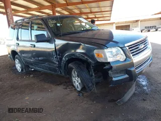 2010 Ford Explorer XLT with VIN 1FMEU6DE5AUA13383, listed as a IAAI auction lot 41841949 with 162,239 mi miles. Bid and sale history available at carsss.com. Image 1.