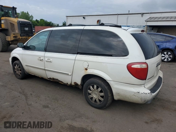2006 Chrysler Town & Country Touring z VIN 2A4GP54L56R631489, wystawiony jako Copart lot #58981685 z przebiegiem 242 106 mil mil oraz Szkoda całkowita • Salvage title. Historia ofert i sprzedaży dostępna na DreamBid. Obrazek 2.