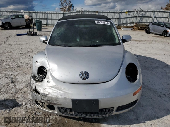2006 Volkswagen Beetle z VIN 3VWRF31Y96M328760, wystawiony jako Copart lot #75808824 z przebiegiem 142 856 mil mil oraz Szkoda całkowita • Salvage title. Historia ofert i sprzedaży dostępna na DreamBid. Obrazek 5.
