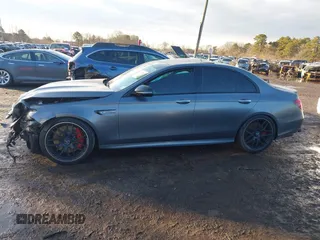 2020 Mercedes-Benz E-Class AMG E 63 S with VIN WDDZF8KB9LA703250, listed as a IAAI auction lot 41471912 with 67,273 mi miles. Bid and sale history available at carsss.com. Image 14.