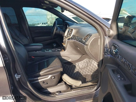 2014 Jeep Grand Cherokee Overland with VIN 1C4RJFCT8EC183165, listed as a IAAI auction lot 41298114 with 114,187 mi miles. Bid and sale history available at carsss.com. Image 5.
