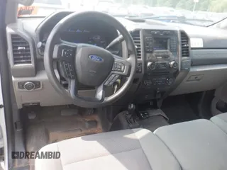 2017 Ford F-250 XL с VIN 1FD7X2B66HEF22553, выставлен на аукционе IAAI как лот 42575720 с пробегом 190 930 миль миль и . История ставок и продаж доступна на DreamBid. Изображение 16.