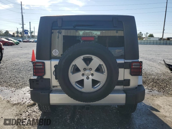 2008 Jeep Wrangler Unlimited Sahara with VIN 1J4GA59188L531892, listed as a Copart auction lot 51522415 with 86,436 mi miles and Salvage Title. Bid and sale history available at carsss.com. Image 6.