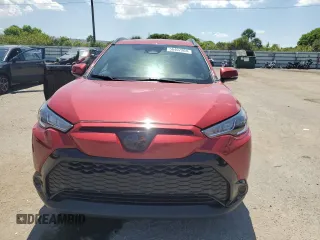 2023 Toyota Corolla Cross Hybrid S z VIN 7MUFBABG3PV011365, wystawiony jako Copart lot #56407204 z przebiegiem Nie podano mil oraz Szkoda całkowita • Salvage title. Historia ofert i sprzedaży dostępna na DreamBid. Obrazek 5.