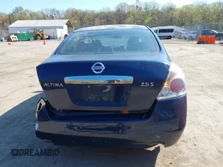 2011 Nissan Altima 2.5 S with VIN 1N4AL2AP4BN449311, listed as a IAAI auction lot 41996031 with 220,332 mi miles. Bid and sale history available at carsss.com. Image 16.