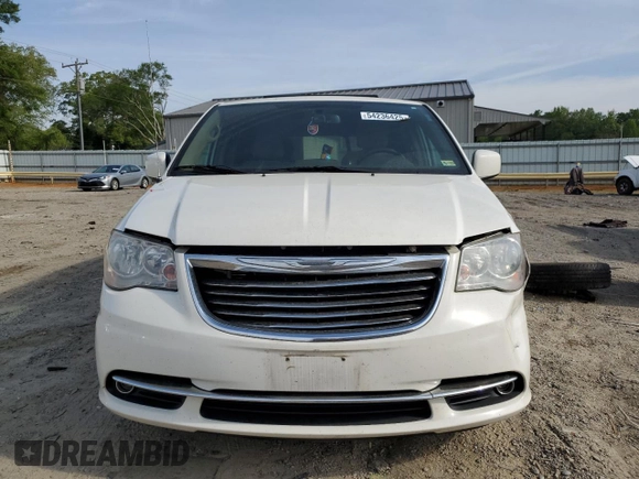 2011 Chrysler Town & Country Touring with VIN 2A4RR5DG7BR712588, listed as a Copart auction lot 54236425 with 252,748 mi miles and Clean Title. Bid and sale history available at DreamBid. Image 5.