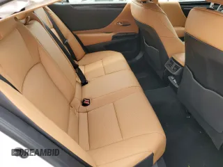 2025 Lexus ES 350 z VIN 58ACZ1B15SU192014, wystawiony jako Copart lot #58433695 z przebiegiem 4 158 mil mil oraz Szkoda całkowita • Salvage title. Historia ofert i sprzedaży dostępna na DreamBid. Obrazek 10.