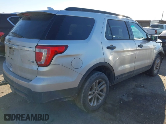 2016 Ford Explorer with VIN 1FM5K8B80GGB10609, listed as a IAAI auction lot 41663164 with 140,740 mi miles and . Bid and sale history available at carsss.com. Image 4.