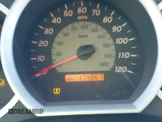 2007 Toyota Tacoma z VIN 5TEUU42N87Z439611, wystawiony jako IAAI lot #41694190 z przebiegiem 174 867 mil mil oraz . Historia ofert i sprzedaży dostępna na DreamBid. Obrazek 15.