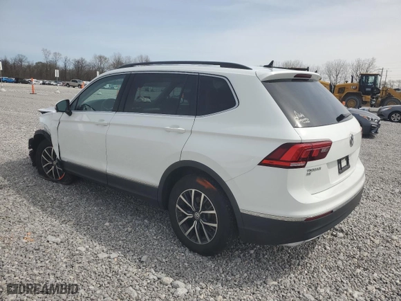 2020 Volkswagen Tiguan SE with VIN 3VV2B7AX0LM139555, listed as a Copart auction lot 51920835 with 43,631 mi miles and Salvage Title. Bid and sale history available at carsss.com. Image 2.