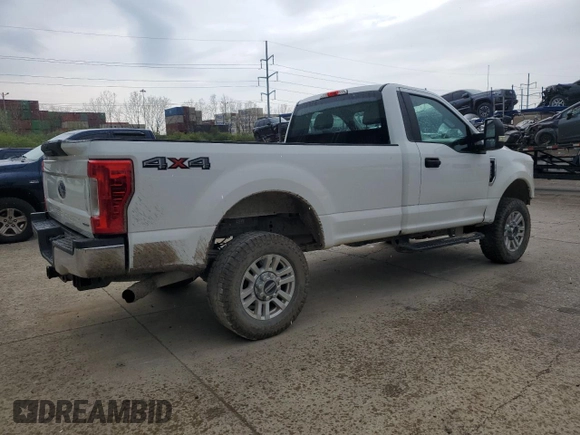 2019 Ford Super Duty F-250 SRW XL with VIN 1FTBF2B64KEE19737, listed as a Copart auction lot 52039295 with 41,974 mi miles and Salvage Title. Bid and sale history available at carsss.com. Image 3.