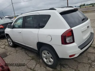 2016 Jeep Compass Latitude with VIN 1C4NJCEA2GD735023, listed as a Copart auction lot 60647035 with 178,952 mi miles and Clean title. Bid and sale history available at DreamBid. Image 2.