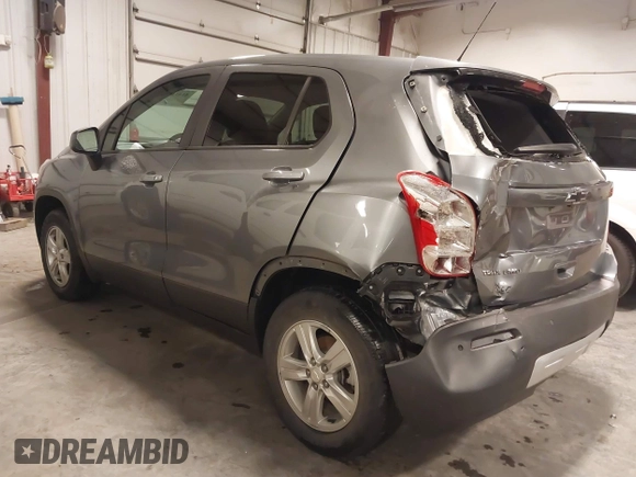 2020 Chevrolet Trax LS with VIN 3GNCJNSBXLL216278, listed as a IAAI auction lot 41416226 with 25,683 mi miles. Bid and sale history available at carsss.com. Image 3.