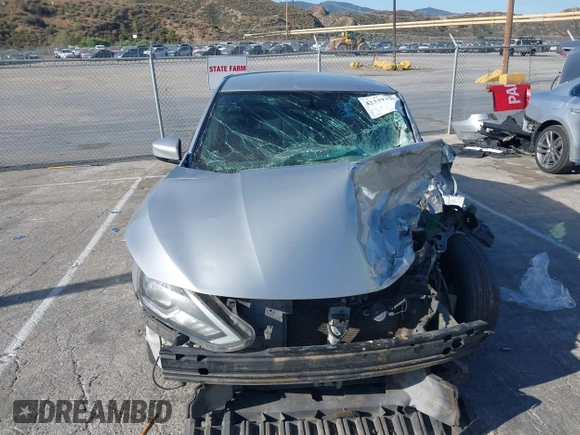 2017 Nissan Sentra SV z VIN 3N1AB7APXHL637742, wystawiony jako IAAI lot #42339155 z przebiegiem 125 933 mil mil oraz . Historia ofert i sprzedaży dostępna na DreamBid. Obrazek 12.
