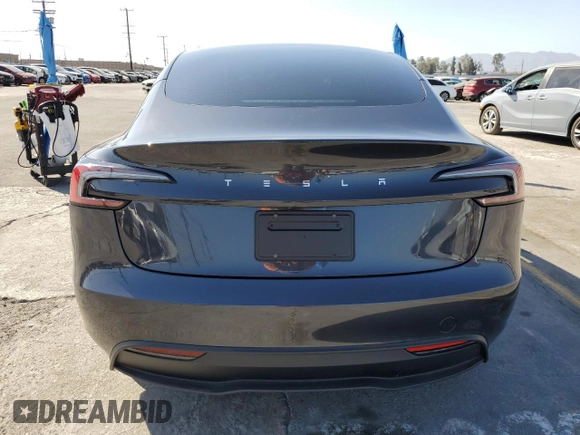 2024 Tesla Model 3 z VIN 5YJ3E1EA1RF736188, wystawiony jako Copart lot #57891625 z przebiegiem 9128 mil mil oraz Szkody całkowita. Historia ofert i sprzedaży dostępna na DreamBid. Obrazek 6.