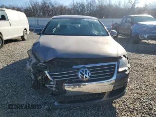 2006 Volkswagen Passat Value Edition z VIN WVWAK73C06P027101, wystawiony jako Copart lot #46810855 z przebiegiem 116 246 mil mil oraz Szkoda całkowita • Salvage title. Historia ofert i sprzedaży dostępna na DreamBid. Obrazek 5.