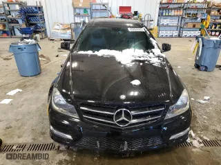 2015 Mercedes-Benz C-Class C 250 with VIN WDDGJ4HBXFG402218, listed as a Copart auction lot 45264425 with 66,481 mi miles and Non Repairable. Bid and sale history available at carsss.com. Image 5.
