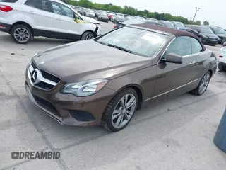 2014 Mercedes-Benz E-Class E 350 with VIN WDDKK5KF9EF242085, listed as a IAAI auction lot 41876938 with 75,760 mi miles. Bid and sale history available at carsss.com. Image 2.