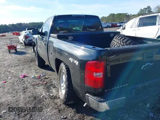 2008 Chevrolet Silverado 1500 Work Truck with VIN 1GCEK14C48Z320214, listed as a IAAI auction lot 41458578 with 126,088 mi miles. Bid and sale history available at carsss.com. Image 3.