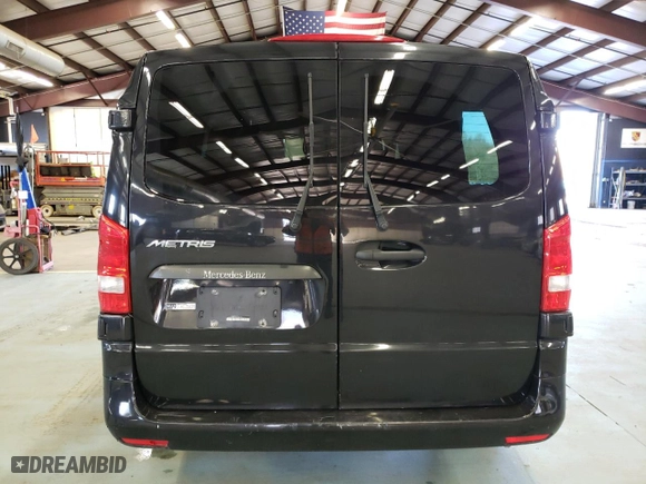 2018 Mercedes-Benz Metris Passenger Van with VIN WD4PG2EE1J3372074, listed as a Copart auction lot 46043704 with 168,780 mi miles. Bid and sale history available at carsss.com. Image 6.