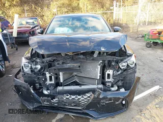 2019 Genesis G70 Advanced with VIN KMTG64LA7KU027220, listed as a IAAI auction lot 41133708 with 50,987 mi miles and . Bid and sale history available at DreamBid. Image 6.