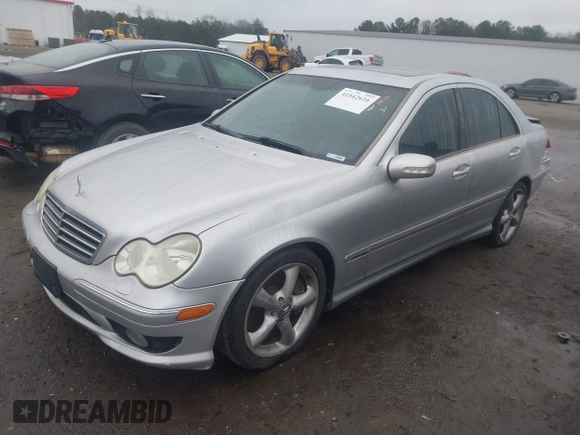 2005 Mercedes-Benz C 230 Kompressor with VIN WDBRF40J55F651410, listed as a IAAI auction lot 41542616 with 256,638 mi miles and . Bid and sale history available at DreamBid. Image 17.