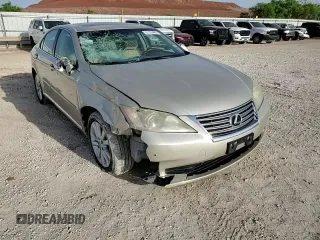 2010 Lexus ES 330 z VIN JTHBK1EG2A2409751, wystawiony jako Copart lot #57154485 z przebiegiem 103 033 mil mil oraz Szkoda całkowita • Salvage title. Historia ofert i sprzedaży dostępna na DreamBid. Obrazek 14.
