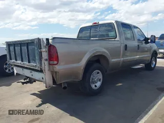 2003 Ford Super Duty F-250 XL with VIN 1FTNW20L53ED10663, listed as a IAAI auction lot 42014993 with 384,089 mi miles. Bid and sale history available at carsss.com. Image 4.