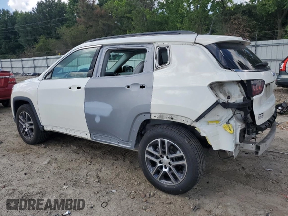 2019 Jeep Compass Altitude with VIN 3C4NJCBB0KT692494, listed as a Copart auction lot 60972975 with 75,517 mi miles and Salvage title. Bid and sale history available at DreamBid. Image 2.