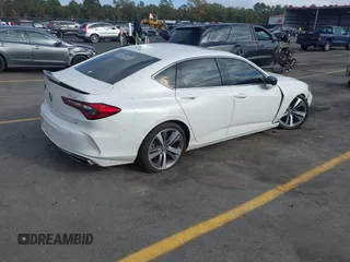 2021 Acura TLX w/Advance Package with VIN 19UUB5F60MA003776, listed as a IAAI auction lot 40692832 with 35,045 mi miles. Bid and sale history available at carsss.com. Image 4.
