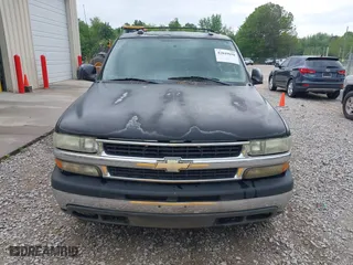 2004 Chevrolet Tahoe LT with VIN 1GNEC13Z04J262265, listed as a IAAI auction lot 42049698 with 376,367 mi miles. Bid and sale history available at carsss.com. Image 6.
