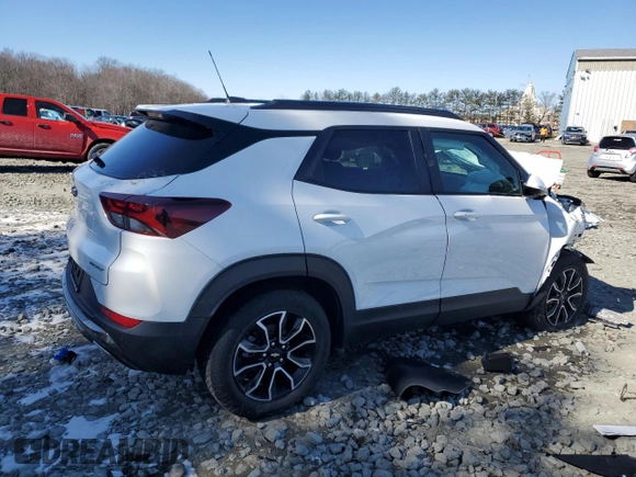 2022 Chevrolet TrailBlazer ACTIV with VIN KL79MVSLXNB070775, listed as a Copart auction lot 46304335 with 38,388 mi miles and Salvage Title. Bid and sale history available at carsss.com. Image 3.